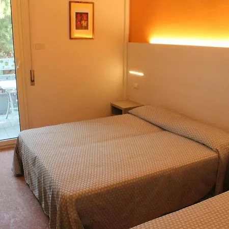 Roxy Hotel 3*